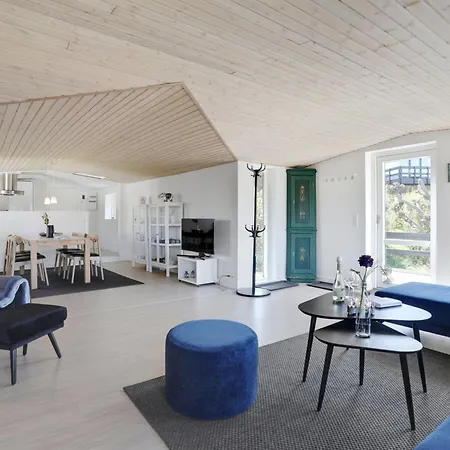 Prázdninový dům Cristiana - 950m From The Sea By Interhome Allinge-Sandvig